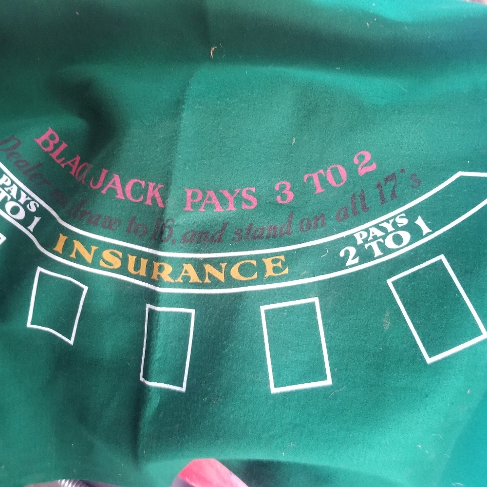 Felt poker table overlay